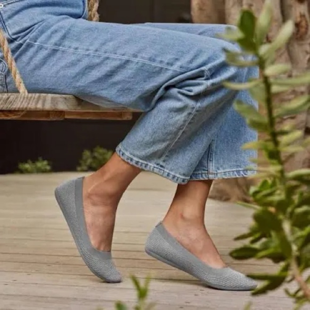 Like New Allbirds Tree Breezer Gray Slip On Round Toe Knit Flats Women’s Size 9
